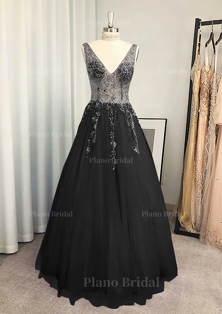 A-line/Princess V Neck Long/Floor-Length Tulle Prom Dress With Beading Sequins