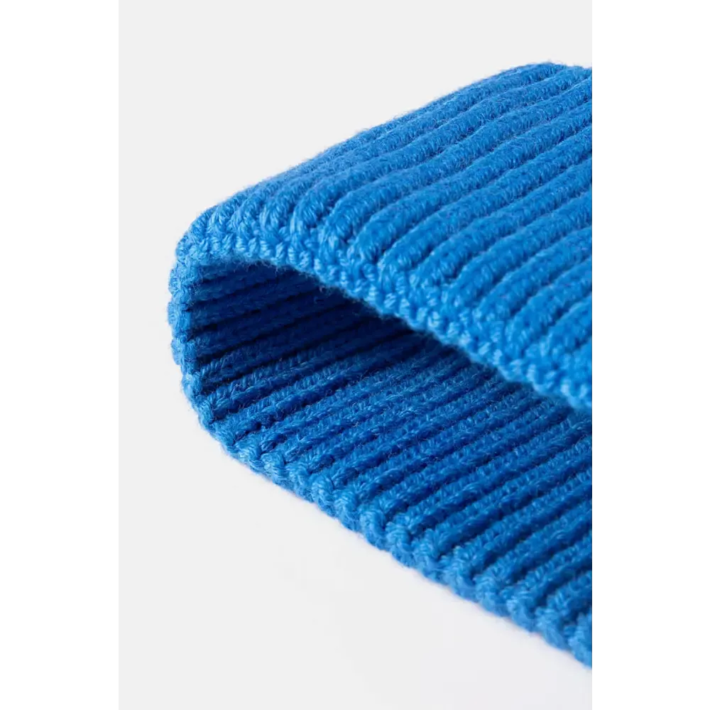 Elevate Your Wardrobe with a Luxury Fashion Contrast Tie-Dye Beanie