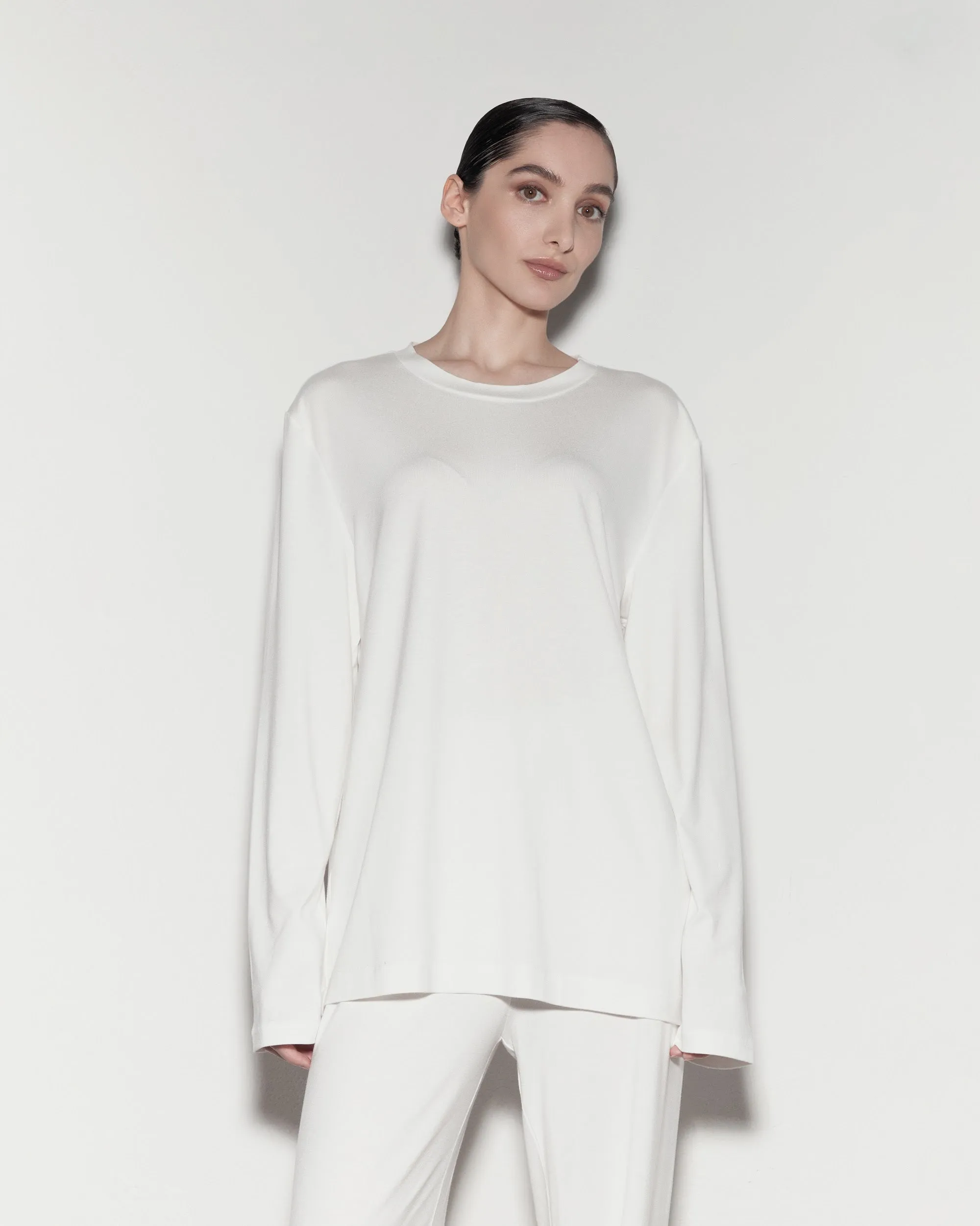 LONGSLEEVE. BÍLÝ