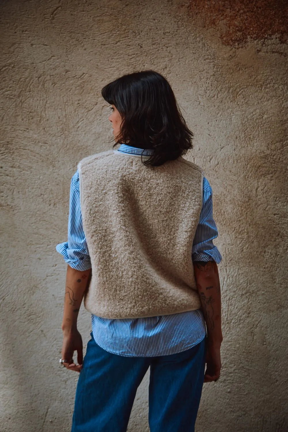 LUCE Shepherd's Vest in Curly Alpaca - Light Beige
