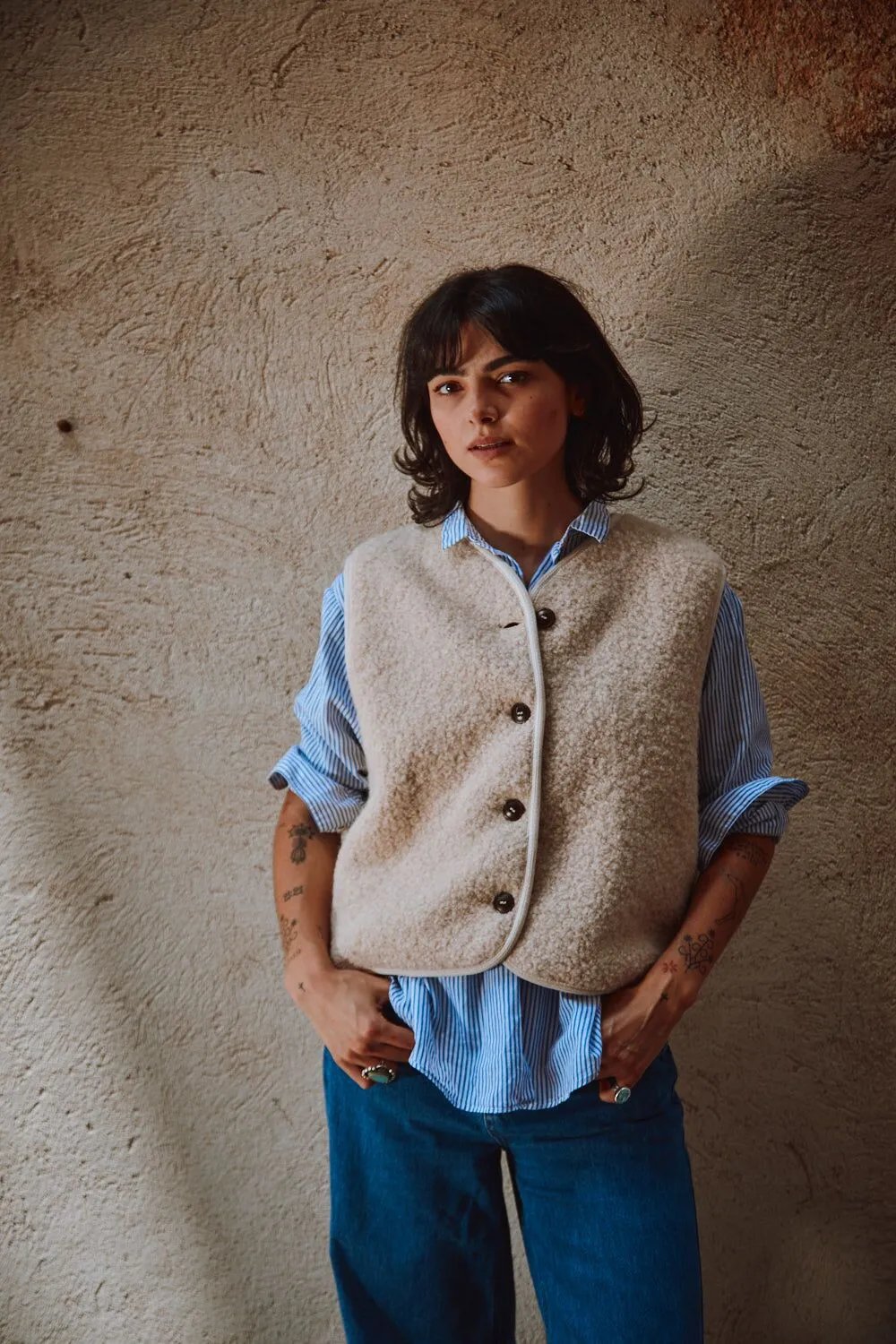 LUCE Shepherd's Vest in Curly Alpaca - Light Beige