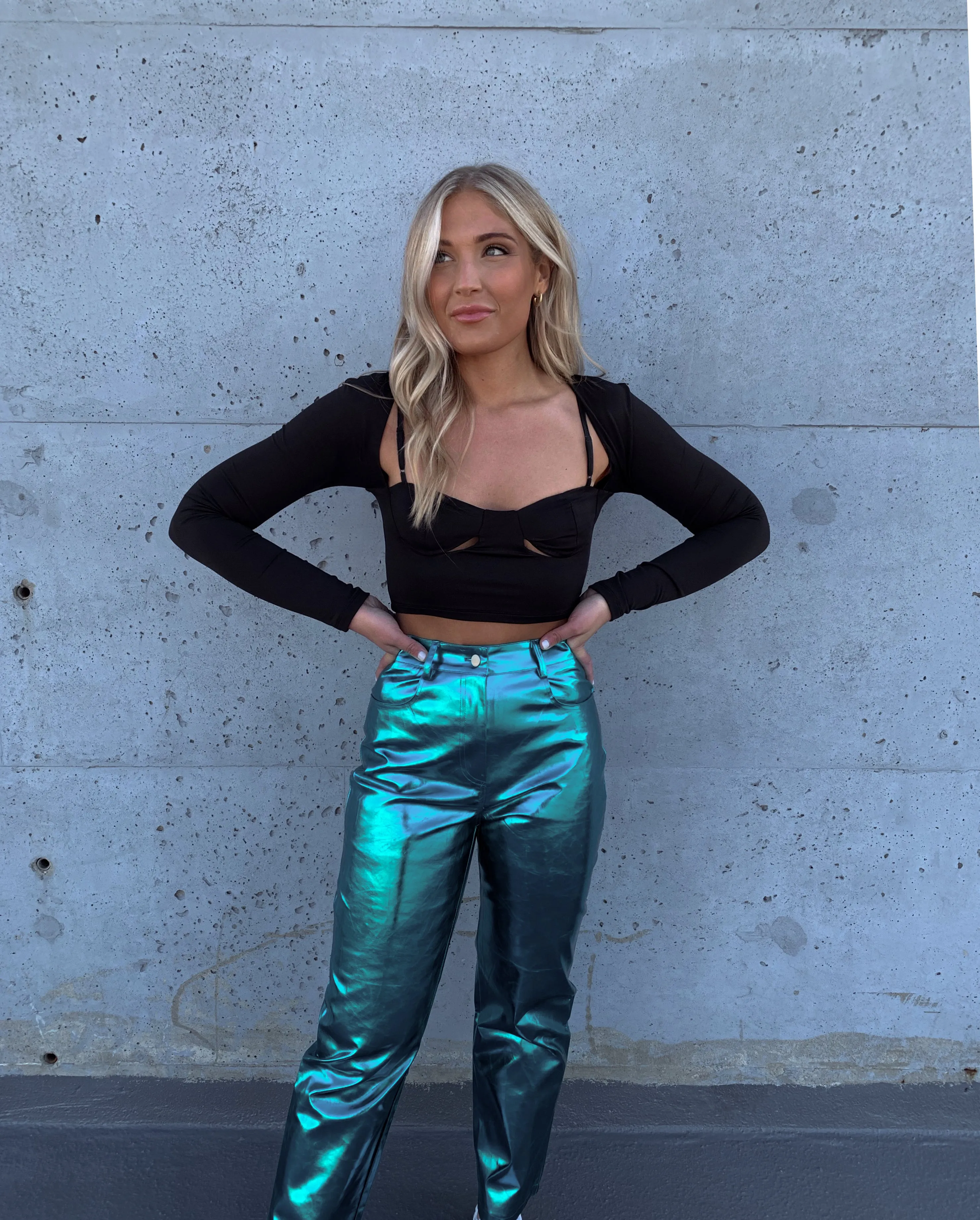 Showstopper Cut Out Top